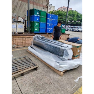 2 sets cosmetic lids automatic hot stamping machine on both sidewall and top were delivered to Mexico customer