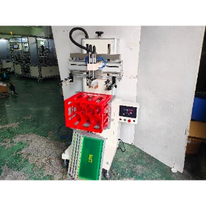 plastic crate silkscreen printing machine was well packed and ready to deliver to Angola Customer